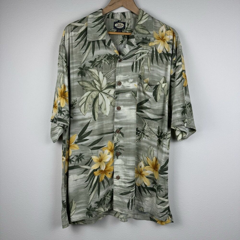 Tommy Bahama Men's Shirt Sz L Rayon Hawaiian Style Button Down Loop Collar Green